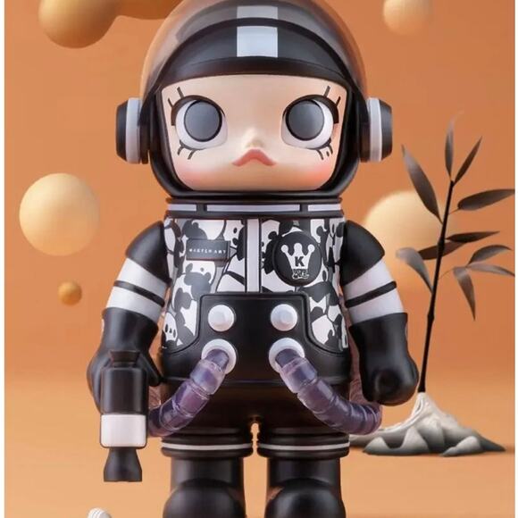 POPMART Mega Space Molly 100% Series 2 Meilin Panda - Picture 1 of 5